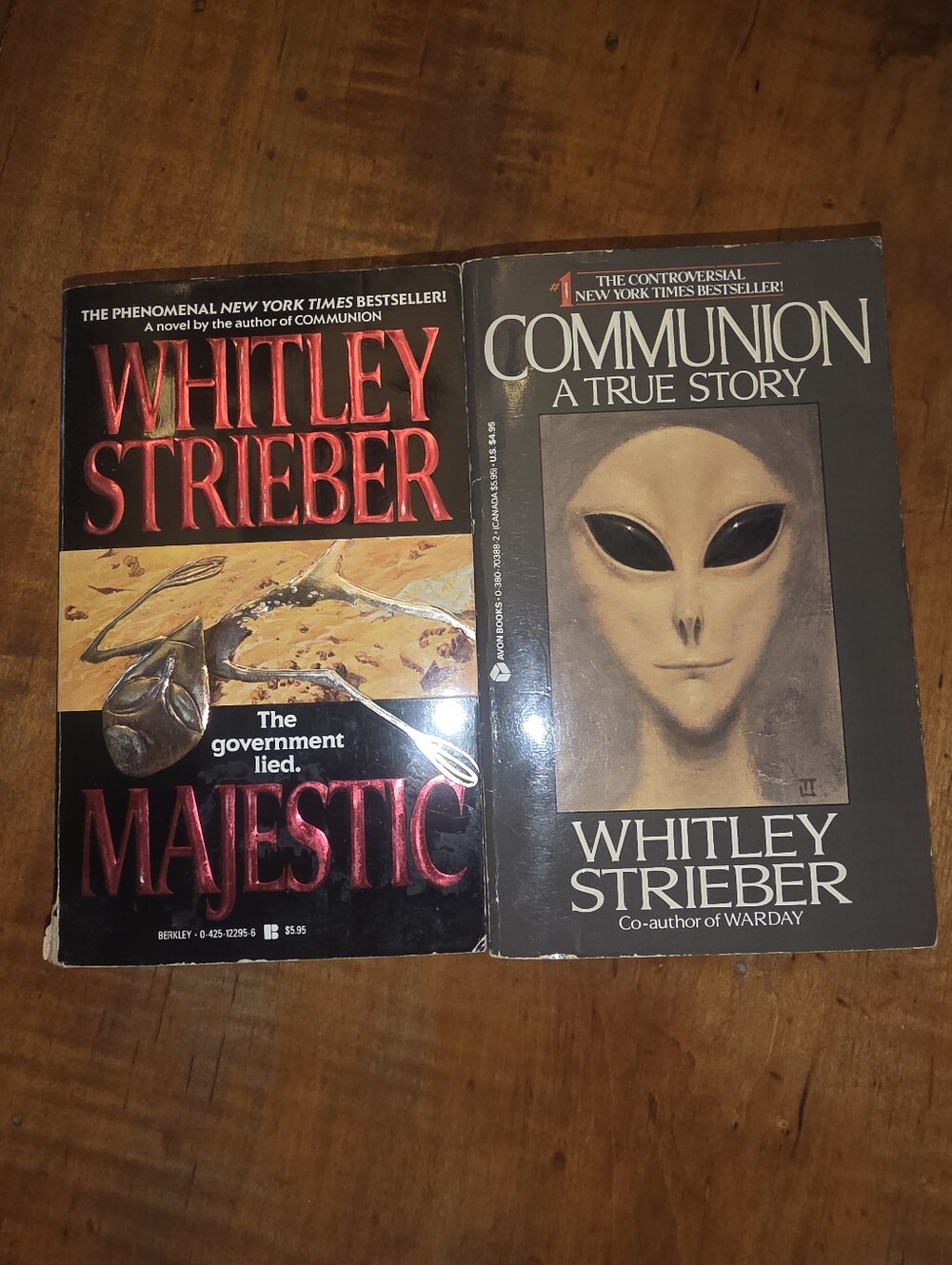 Communion: A True Story by Whitley Strieber + Majestic Pb Book Lot X2 Sci-fi